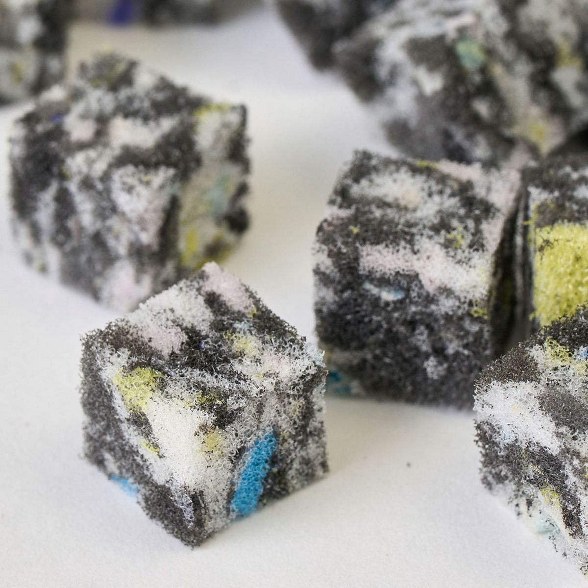 給水スポンジ・自動水やり器